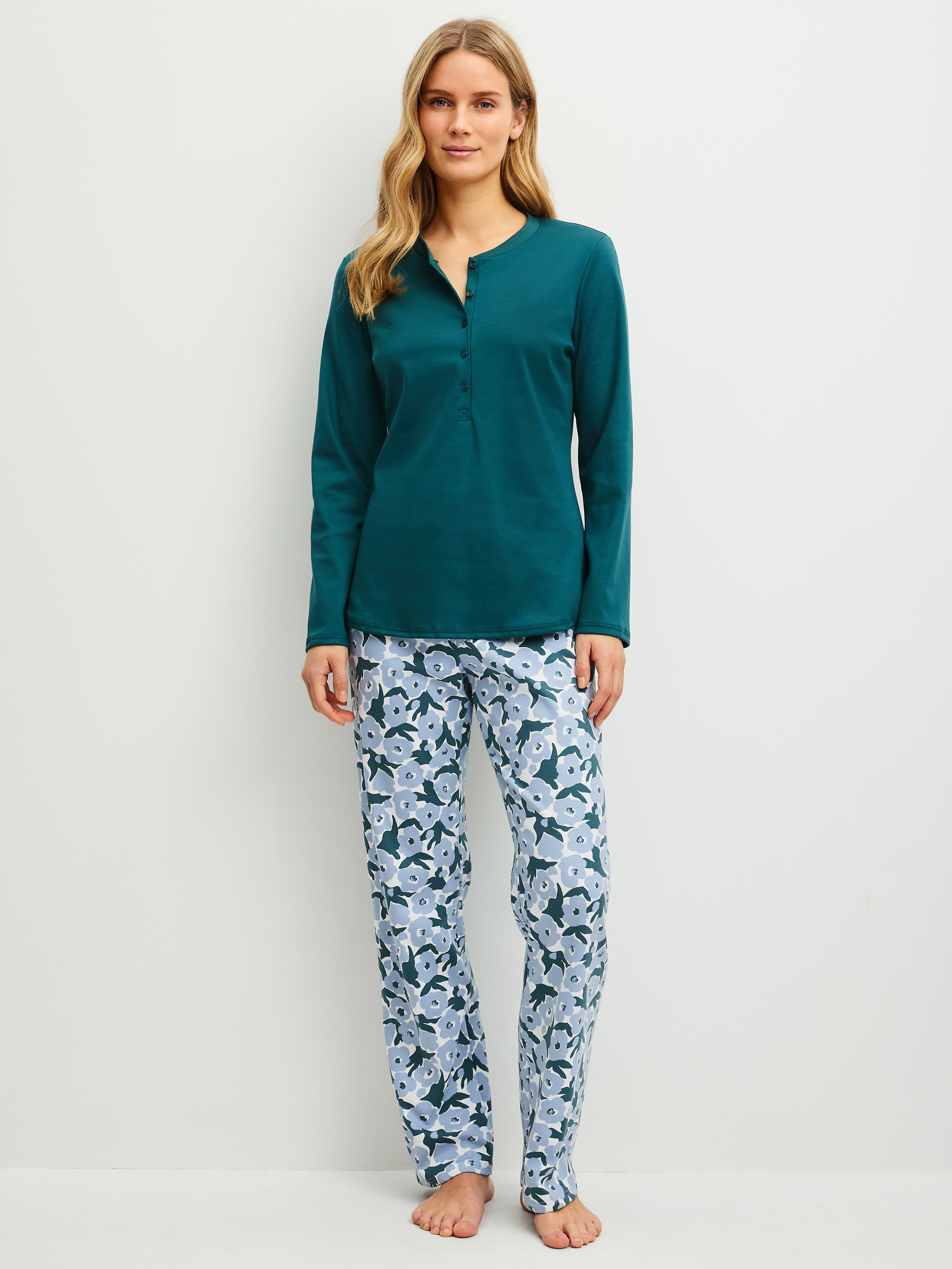calida-pigiama-donna-398euk-1.jpg Pigiami da donna: Morbidi, comodi ed eleganti - immagine 1