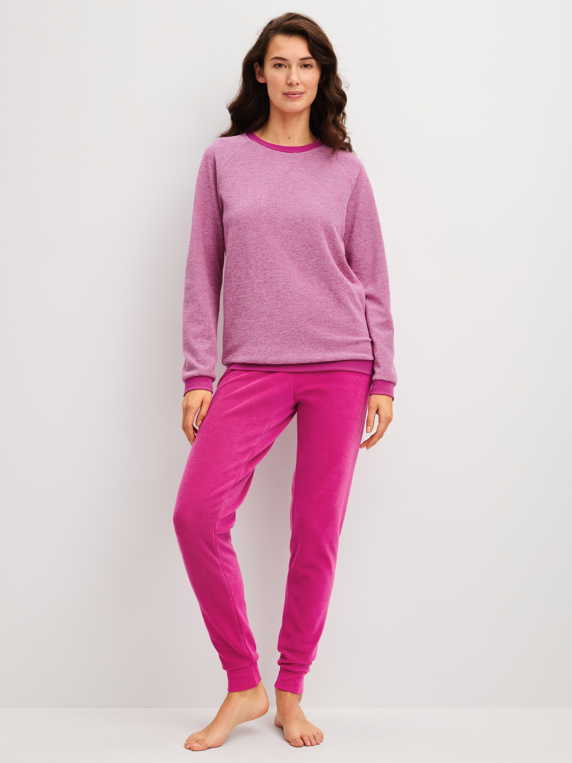 calida-pigiami-donna-787wel-1.jpg Pigiami da donna: Morbidi, comodi ed eleganti - immagine 1