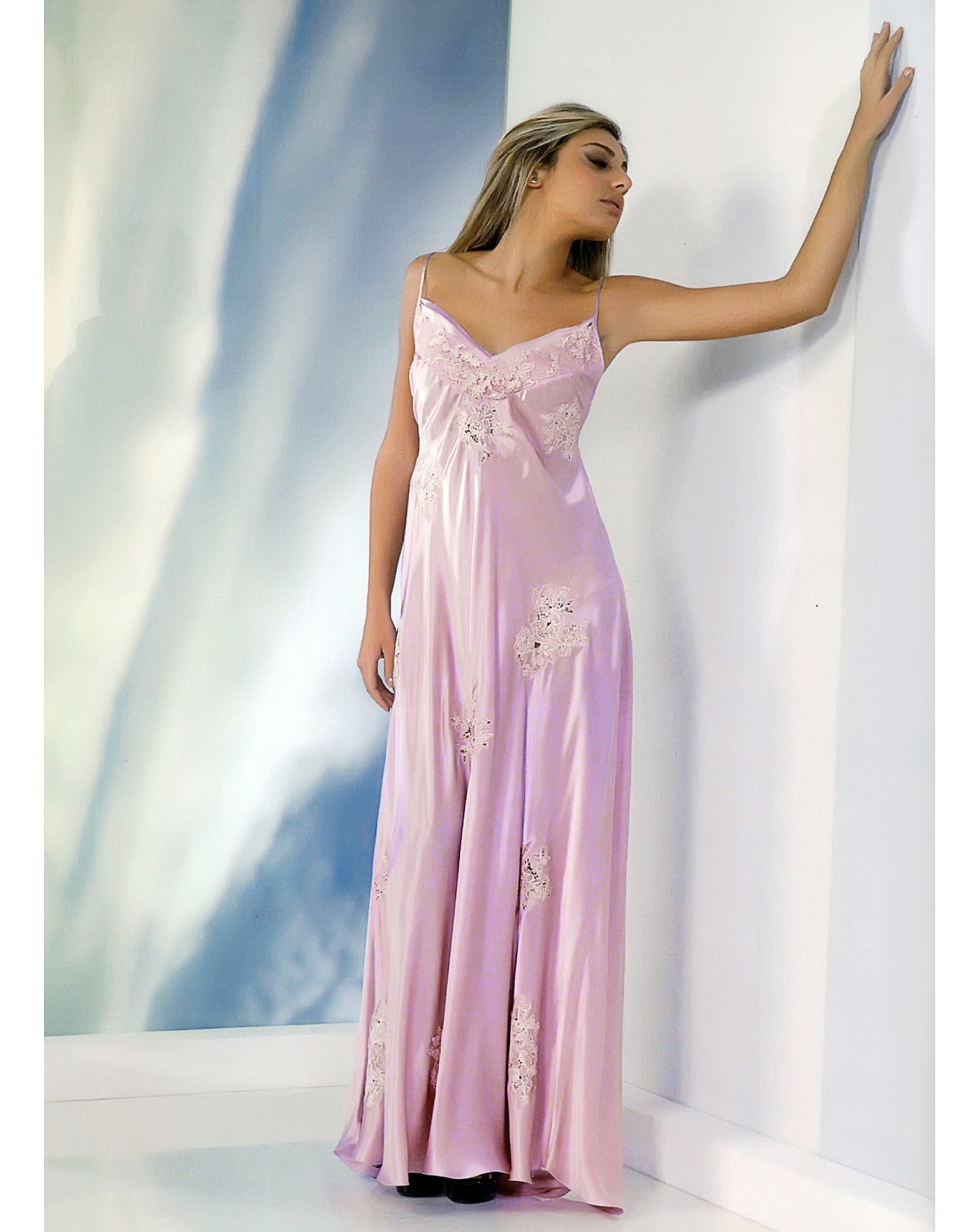 camicia-da-notte-seta-384wut-1.jpg Calliope lussuosa camicia da notte in seta per signora. - immagine 1