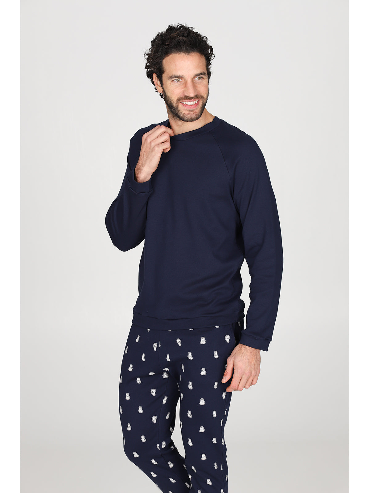 julipet-pigiami-582pwh-1.jpg Pigiama uomo cotone invernale Artist Edition | Blu navy Julipet - immagine 1