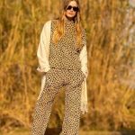 Noidinotte Pigiama Donna Softy in ciniglia Felpata con Collo Alto L Beige : Amazon.it: Moda