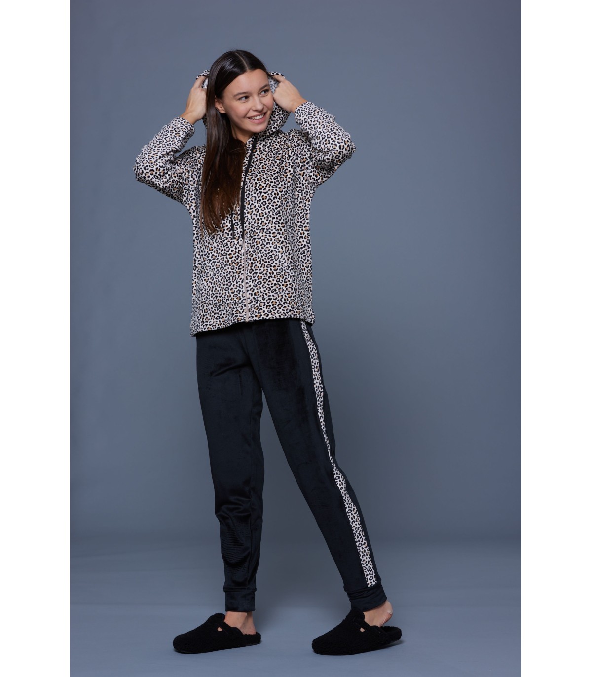 pigiama-ciniglia-donna-318vco-1.jpg NOIDINOTTE PIGIAMA DONNA CINIGLIA FELPATO ART: FA8060 - immagine 1