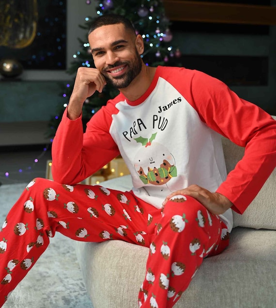 pigiama-di-natale-500uir-1.jpg Pigiama natalizio personalizzato da uomo PAPA PUD per la famiglia Etsy Italia - immagine 1