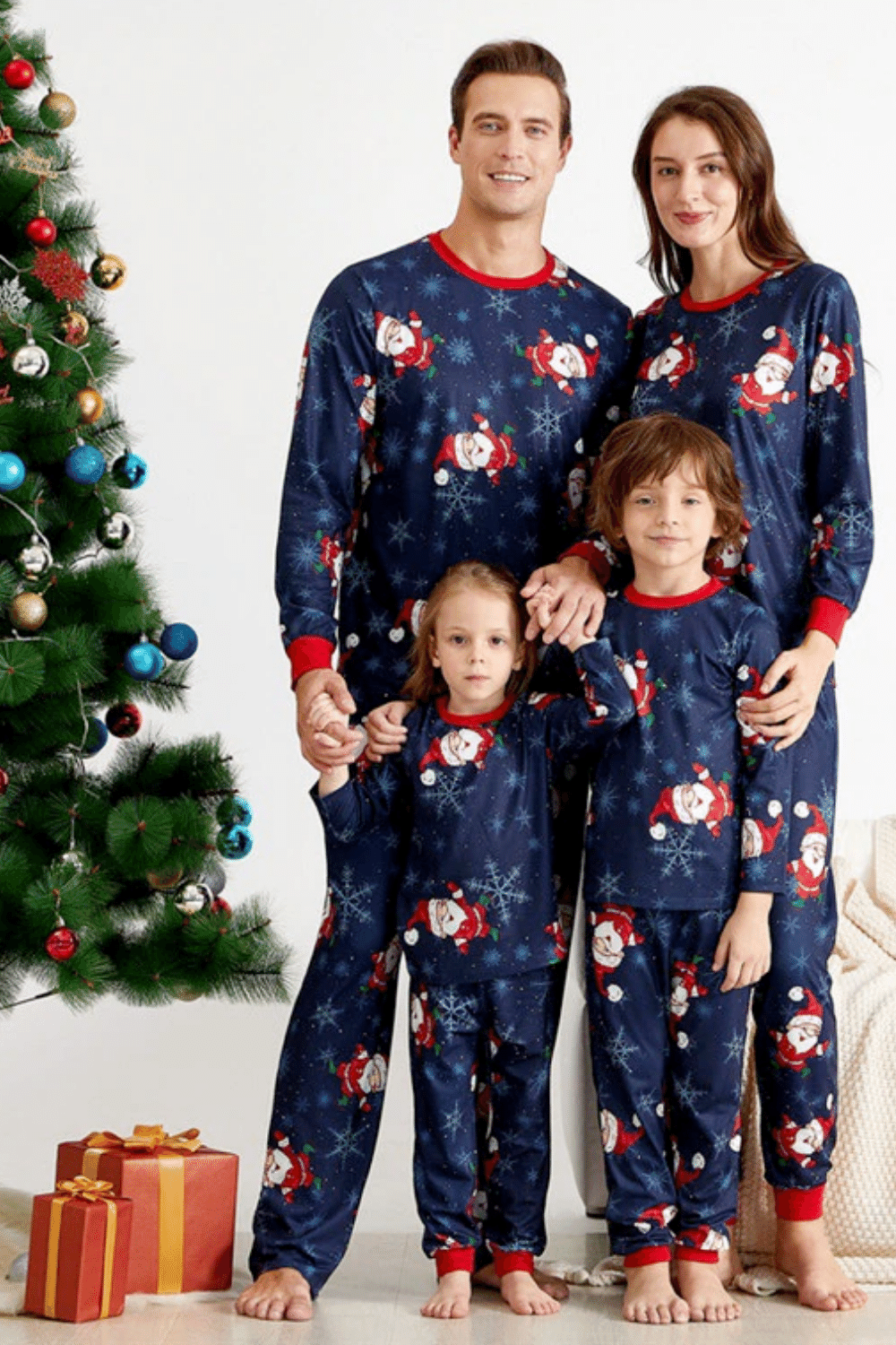 pigiama-di-natale-886mlw.png Pigiami Natale Uguali per Tutta la Famiglia - immagine 1