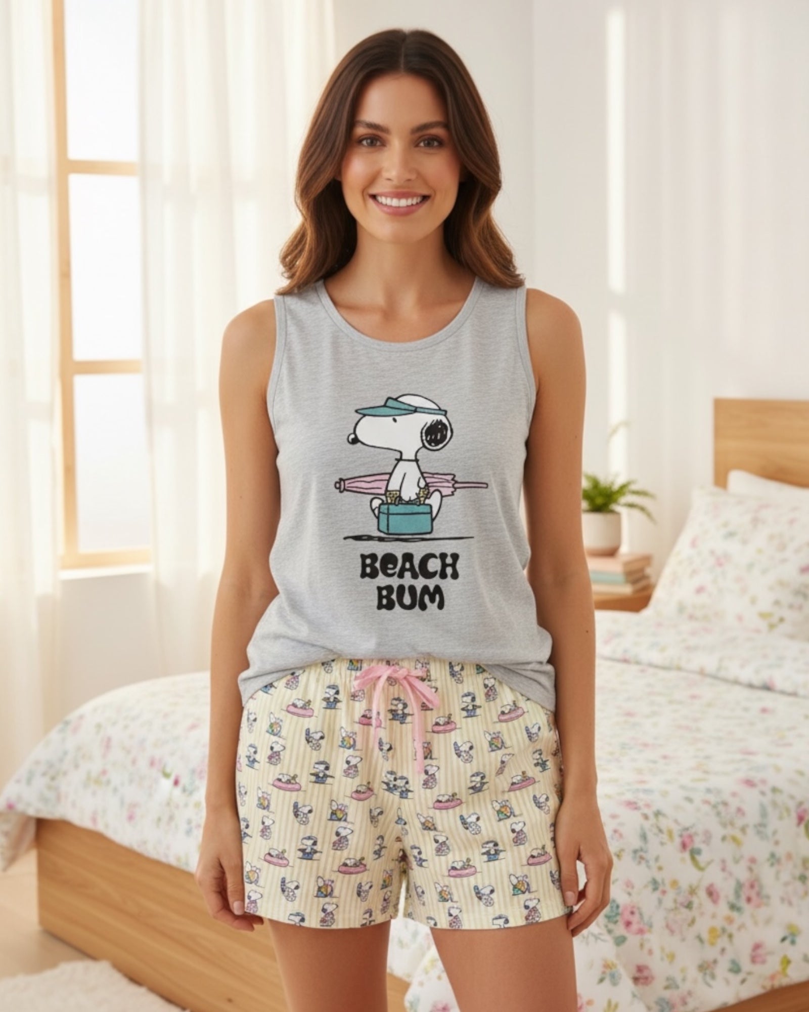 pigiama-donna-estivo-cotone-969yqh-1.jpg Pigiama Donna Estivo Peanuts Snoopy in Cotone Grigio Melange – Canotta Beach Bum e Pantaloncini Art. 64432 - immagine 1