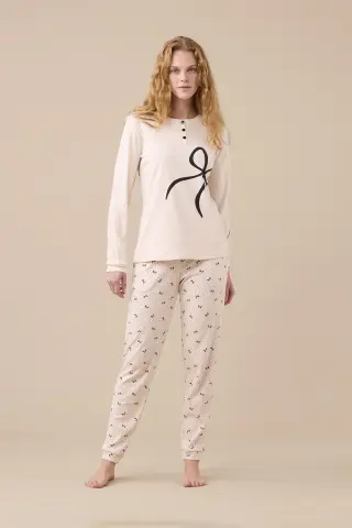 pigiama-donna-invernale-caldo-cotone-543ibs.webp Pigiama donna invernale in caldo cotone articolo big fiocco. Panna | noidinotte.com - immagine 1