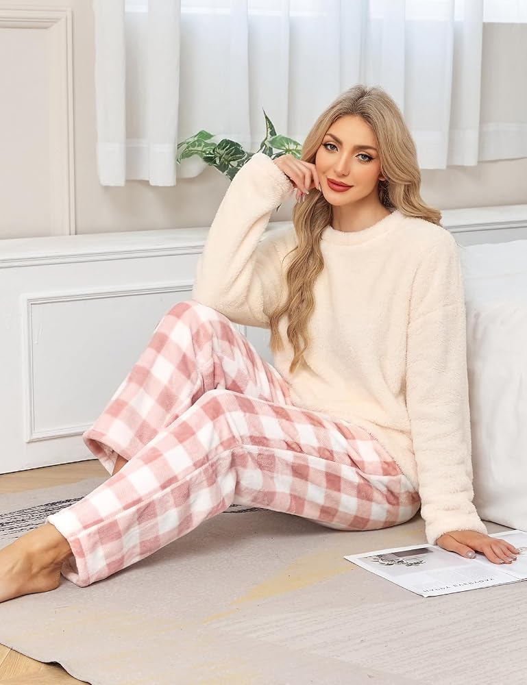 pigiama-donna-invernale-pile-033rbi-1.jpg UMIPUBO Pigiama Donna Invernale Pile Due Pezzi Caldo Pigiami da Casa Felpato Set con Tasche Elegante Manica Lunga e Pantalone Lungo Indumenti da Notte Loungewear Natale Regalo Regali (Beige+Rosa, S) : Amazon.it: - immagine 1