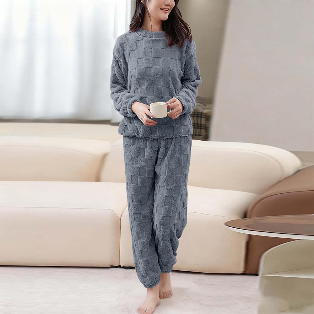 pigiama-donna-invernale-pile-595brz-1.jpg Generico Pigiama Donna Invernale Pile Pigiama Felpato Caldo Pigiami 2 Pezzi Comodo Cotone Camicia da Notte Sciolto Morbido e Confortevole Flanella Pantaloni Pigiami Set Casual per la Casa : Amazon.it: Moda - immagine 1