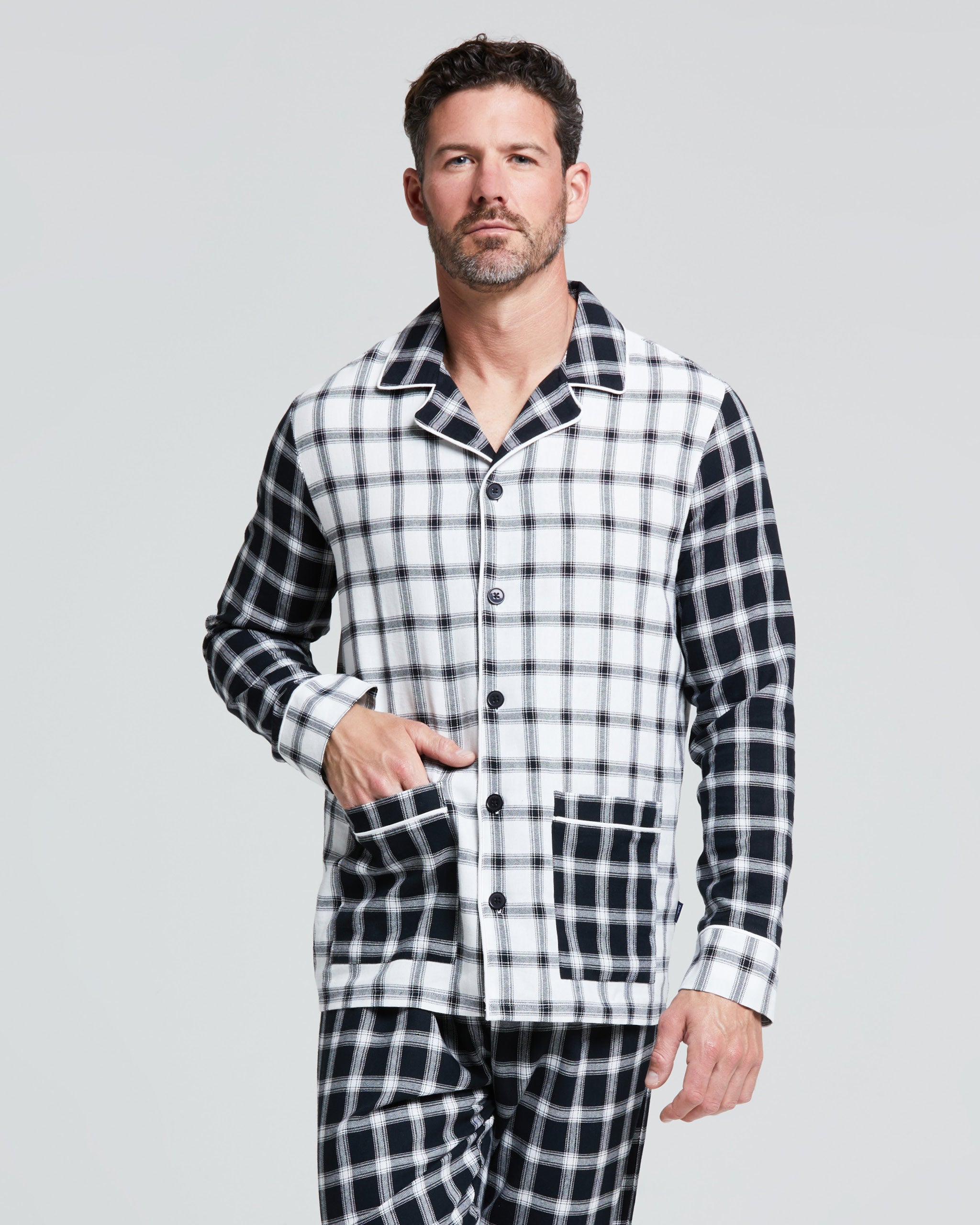 pigiama-flanella-uomo-726vqc-1.jpg Pigiama lungo flanella Temù M - immagine 1