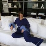 Pigiama di seta 2025: 10 modelli eleganti da regalare a Natale | Vogue Italia