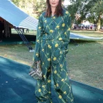 Nell'estate 2024 torna di moda il pigiama donna per uscire iODonna