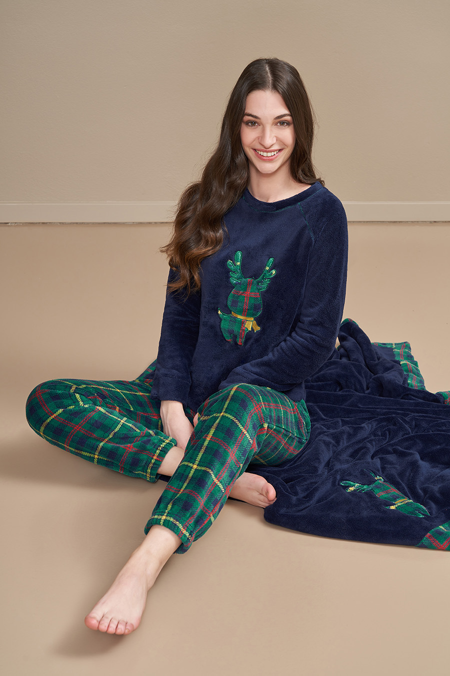 pigiama-scozzese-donna-788axg-1.jpg Pigiama Bisbigli renna scozzese Le Chic Trusso - immagine 1