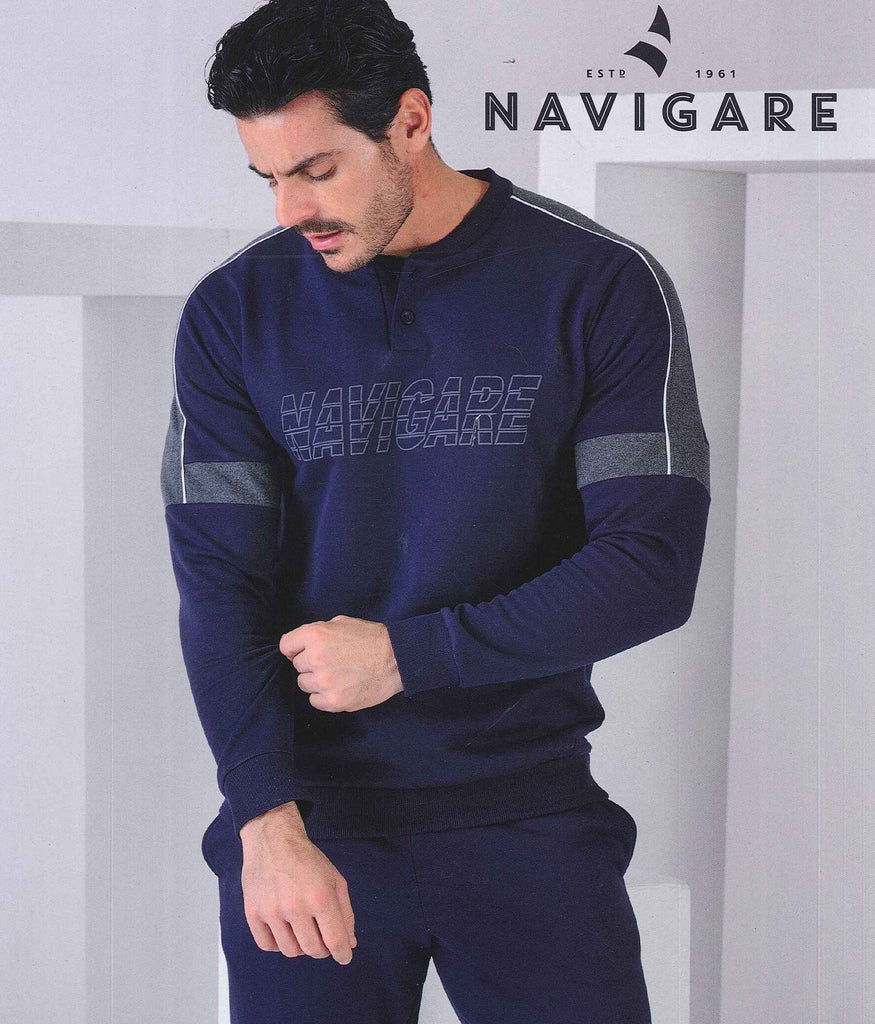 pigiama-uomo-felpato-210yuw-1.jpg PIGIAMA UOMO NAVIGARE FELPATO SERAFINO LOGO POLSINI ART. 141926 – Abba MODA - immagine 1