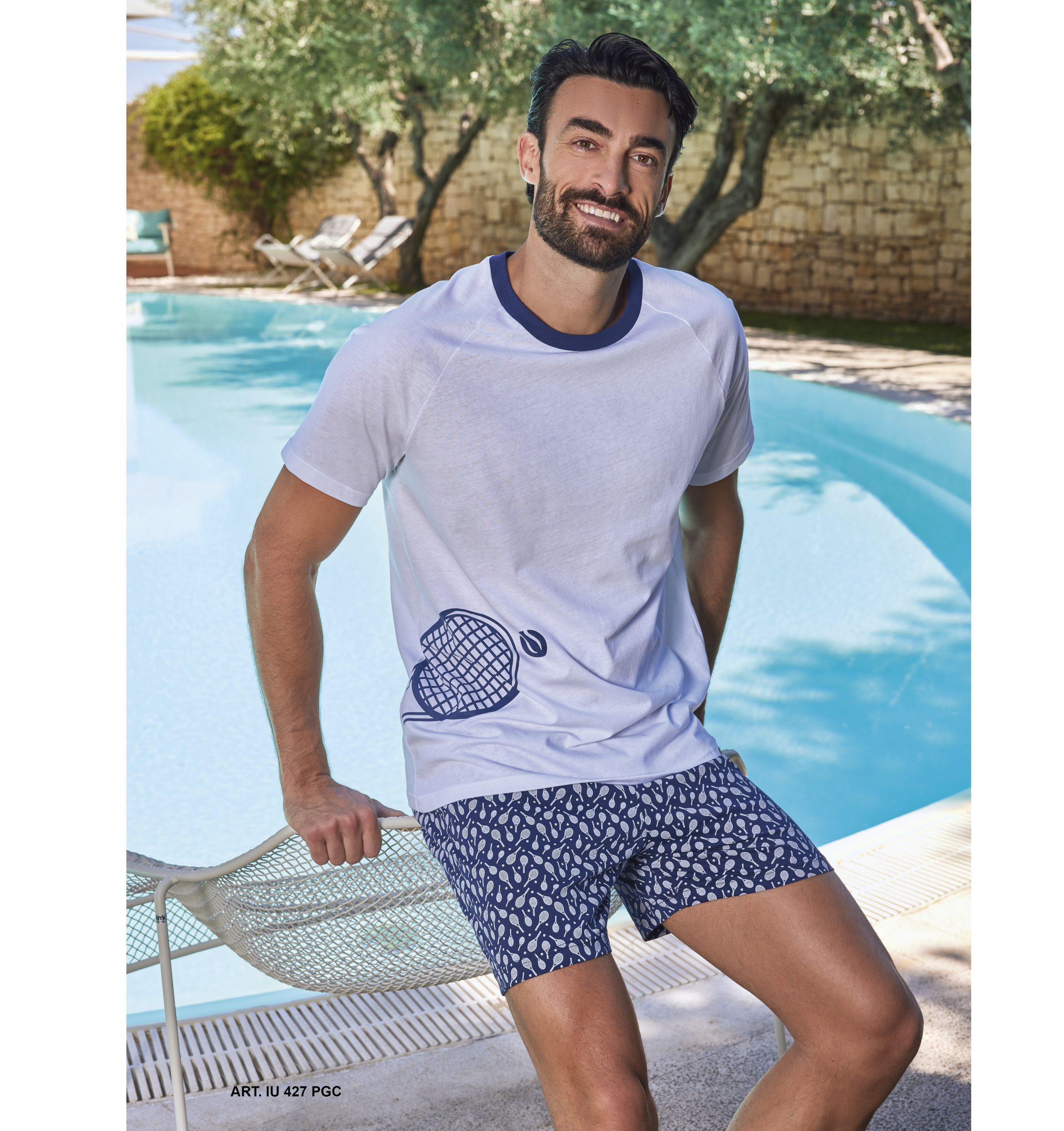 pigiami-estivi-uomo-521lnv-1.jpg Pigiama uomo estivo con stampa tennis e pantaloncino fantasia Bianco/blu, M - immagine 1
