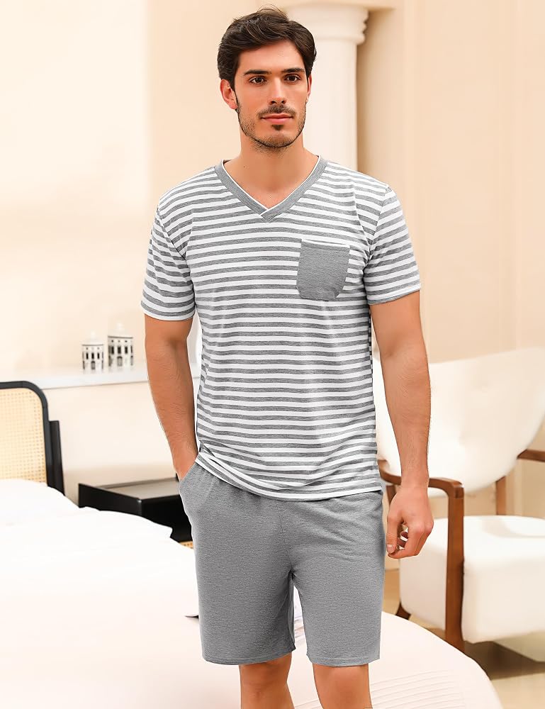 pigiami-estivi-uomo-791rgy-1.jpg Leversic Pigiami Uomo Estivi Pigiama Uomo Cotone Corte Pigiama Uomo Estivo 2 Pezzi Pigiama Maniche Corte Uomo Leggero e Morbido Grigio+Bianco+Grigio 3XL : Amazon.it: Moda - immagine 1