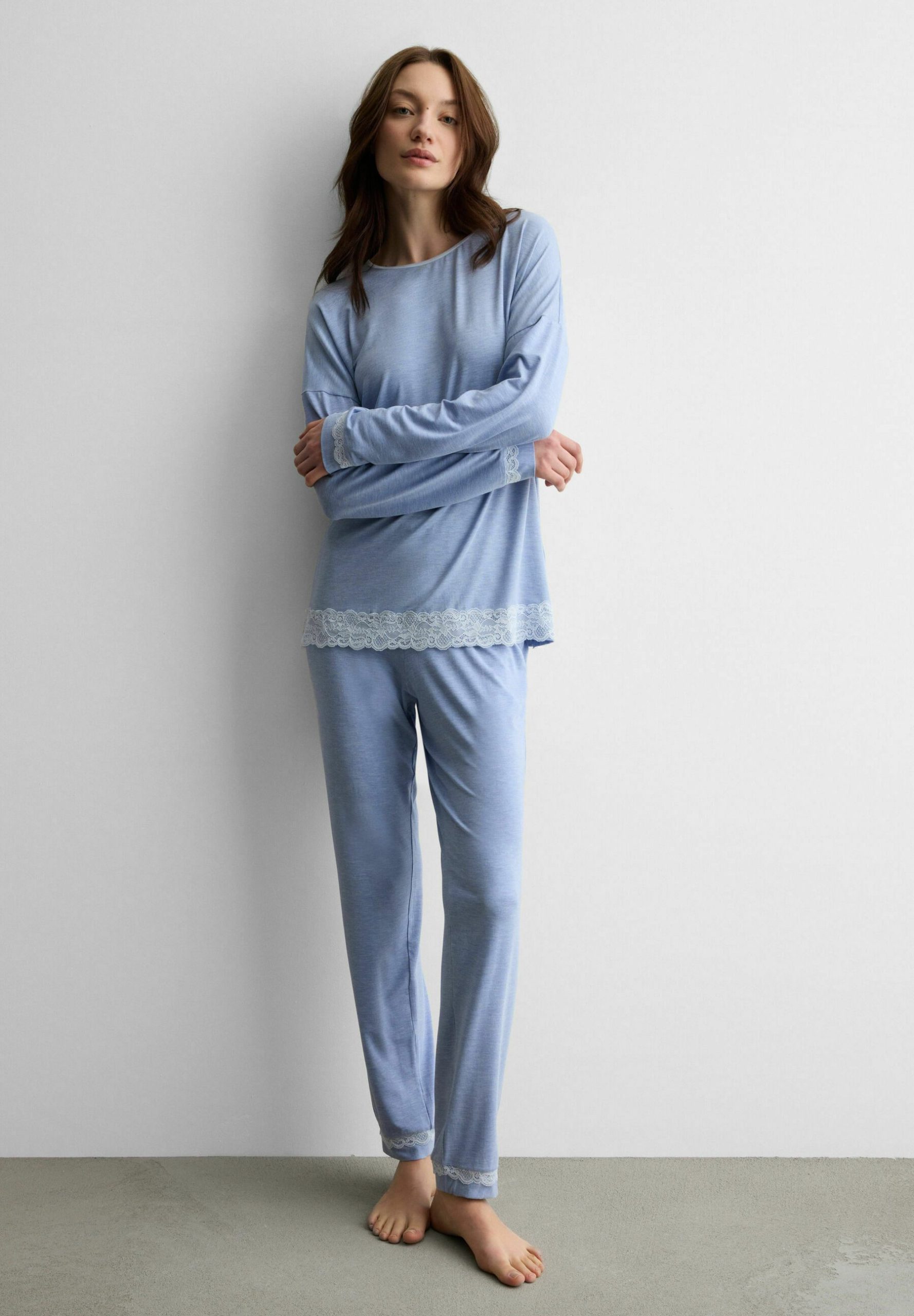 pigiami-intimissimi-donna-invernali-178klz-1.jpg Intimo da notte e pigiami da donna Intimissimi | Zalando Svizzera - immagine 1