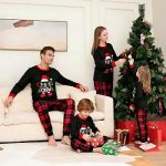 DOUUCO Set di pigiami natalizi coordinati per la famiglia, motivo a renna, pigiami natalizi a quadri, per uomini, donne, adulti e bambini : Amazon.it: Moda