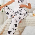 SHEIN Set di pigiami da donna a fantasia mucca con cartoni animati a standard di codice | SHEIN ITALIA