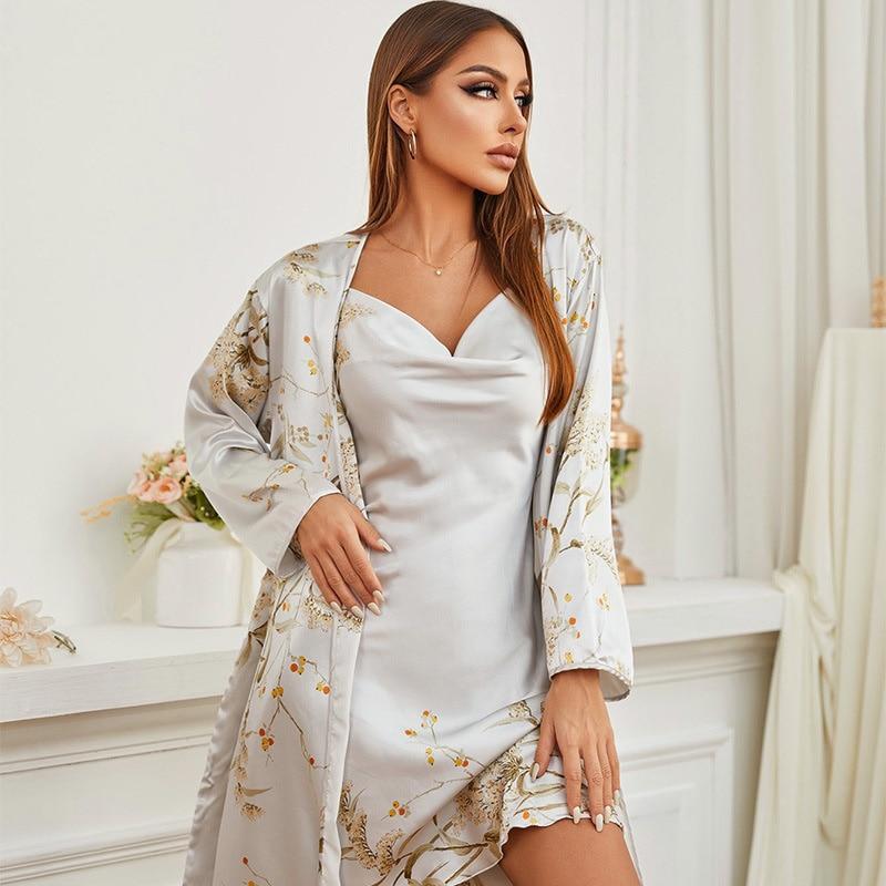 vestaglia-da-notte-673red-1.jpg Acquista Set di vestaglia da donna Four Seasons, camicia da notte, set di due pezzi, stile sottile, indumenti da notte di stile medio lungo in Italia a partire da 15 | Joom - immagine 1